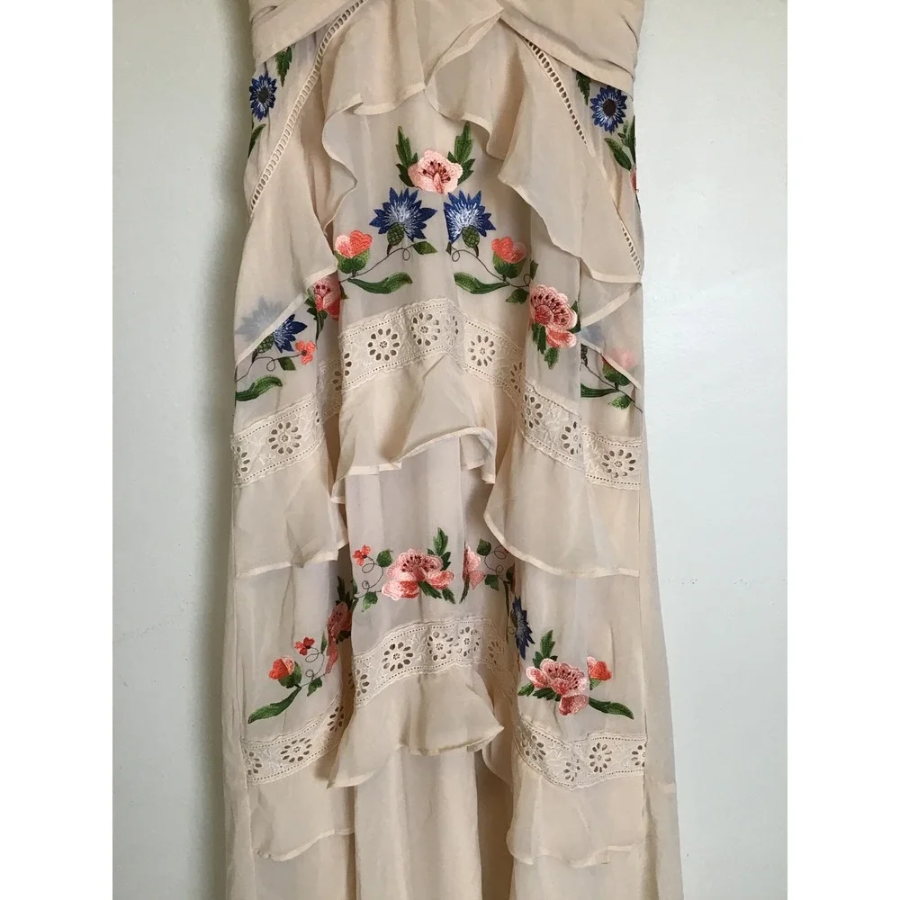 Hope & Ivy Women's Cream‎ Embroidered V-Neck Tiered Skirt Midi Dress Size 10 NWT - Picture 7 of 11